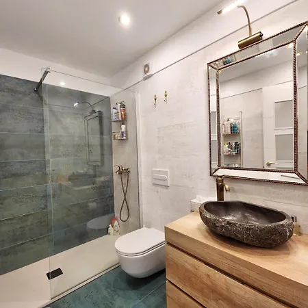 Luxury Unique Flat With 2 Swimming Pools