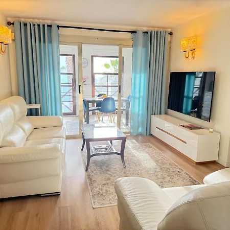 Appartement Luxury Unique Flat With 2 Swimming Pools